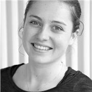 Jeune étudiante d'école de commerce qui est prête à donner des cours particuliers jusqu'à un niveau terminale, dans de nombreuses matières diffé lais, Espagnol, Français, Mathématiques, SVT, Marketing, Economie, vous pouvez faire appel à moi